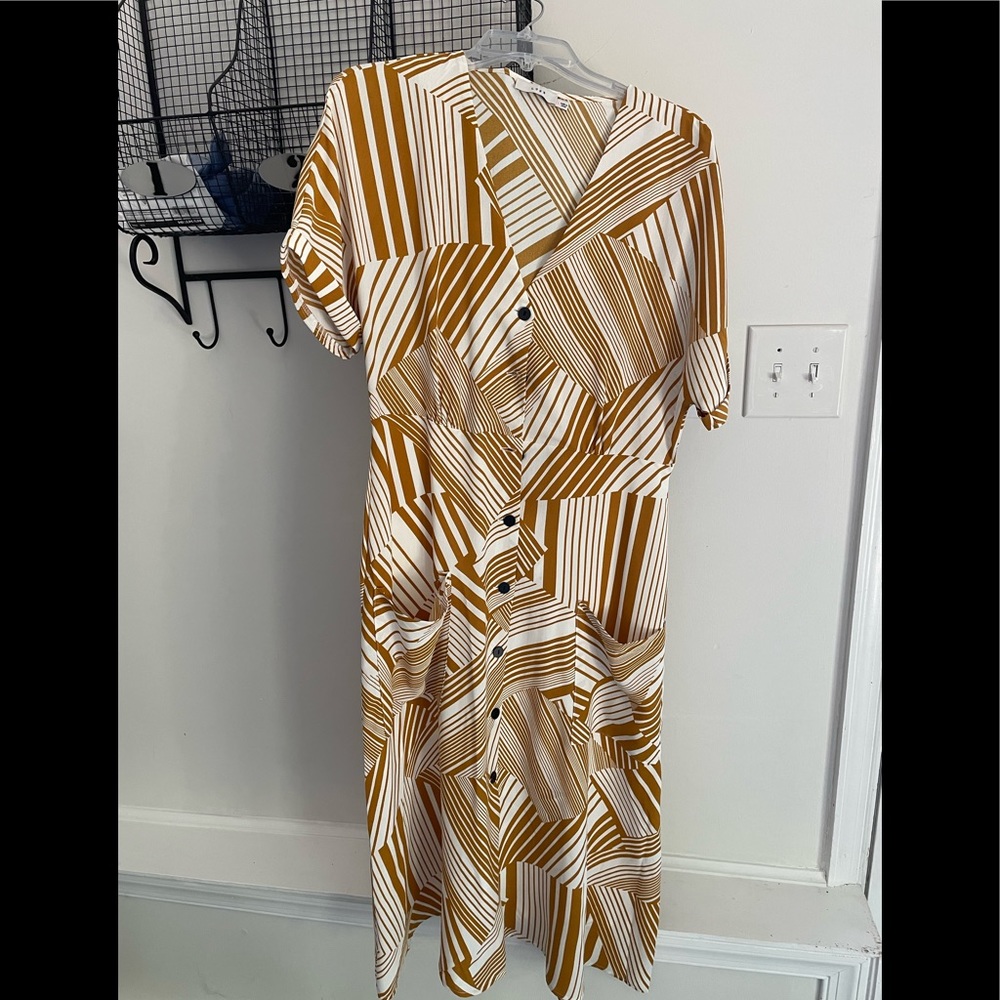 Lush midi yellow dress